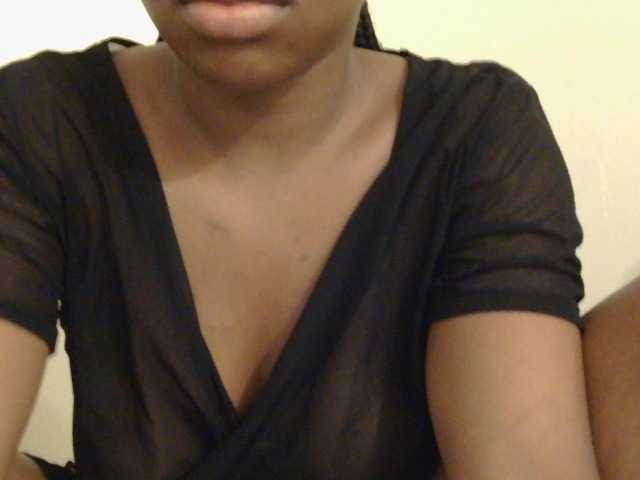 Caster001 live cam on BongaCams