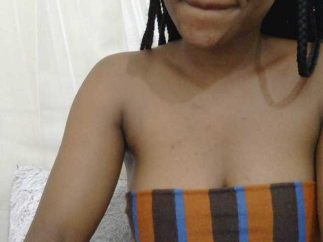 Caster001 live cam on BongaCams