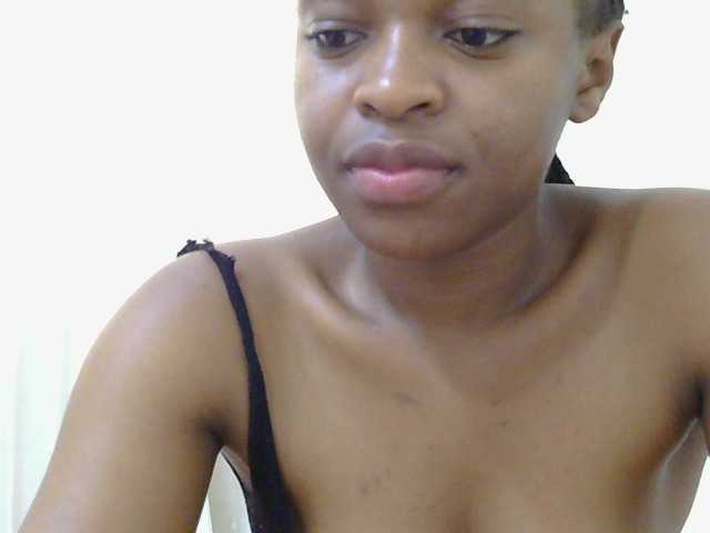 Caster001 live cam on BongaCams