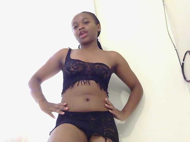 Caster001 live cam on BongaCams