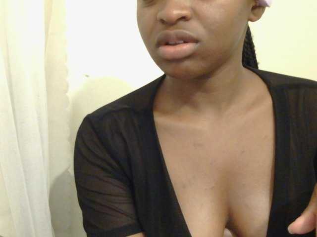 Caster001 live cam on BongaCams