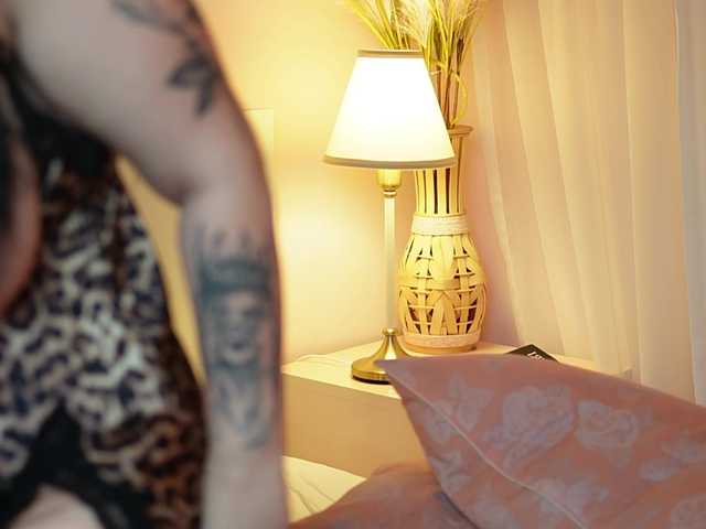 AdelineMoon live cam on BongaCams