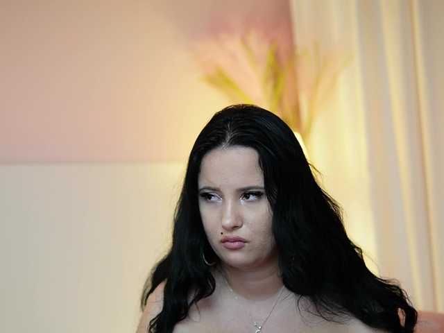 AdelineMoon live cam on BongaCams