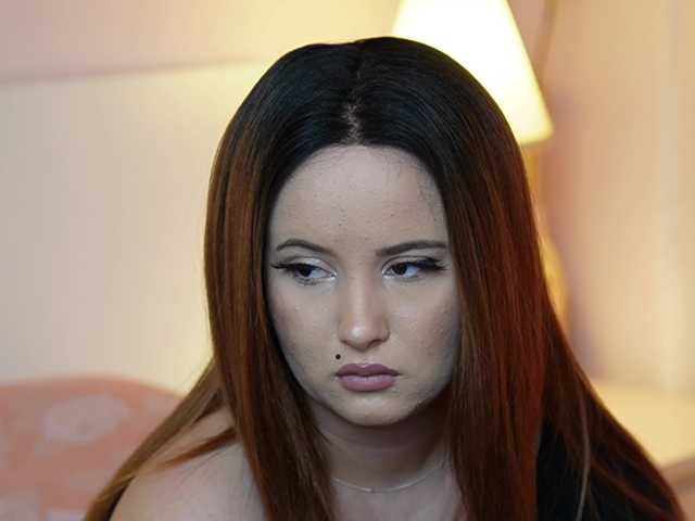 AdelineMoon live cam on BongaCams