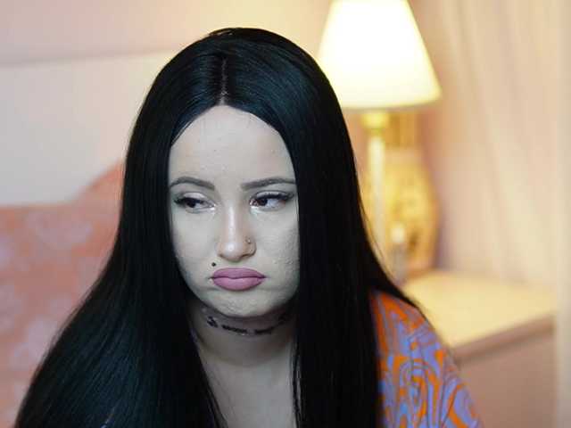 AdelineMoon live cam on BongaCams