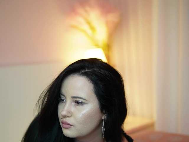 AdelineMoon live cam on BongaCams