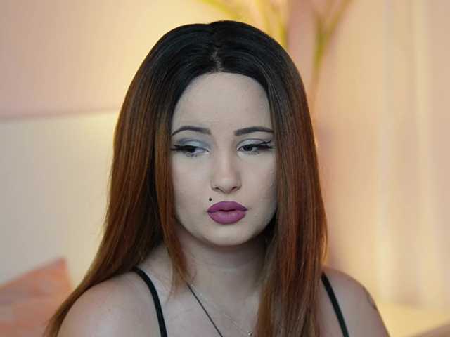 AdelineMoon live cam on BongaCams