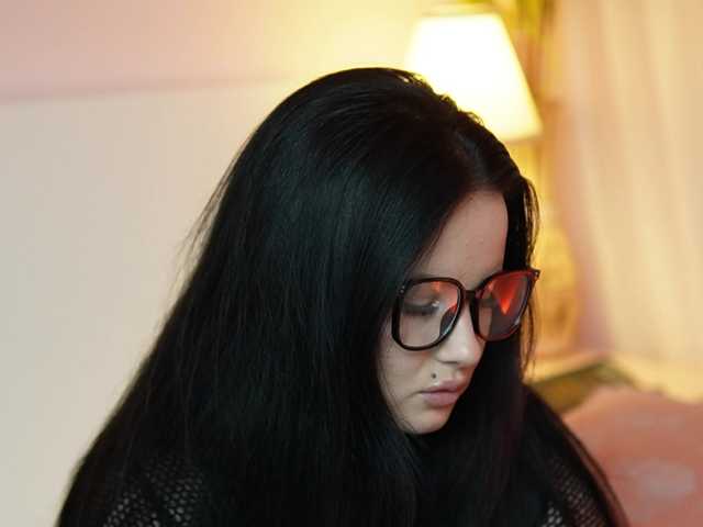 AdelineMoon live cam on BongaCams