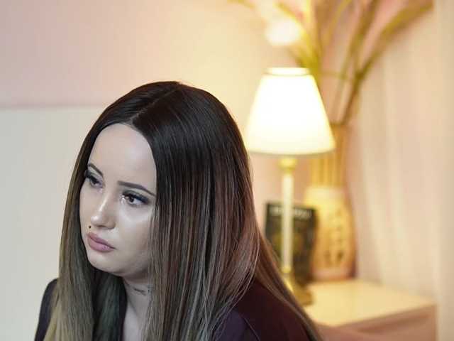 AdelineMoon live cam on BongaCams