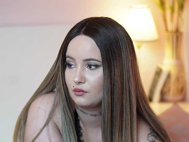 AdelineMoon live cam on BongaCams