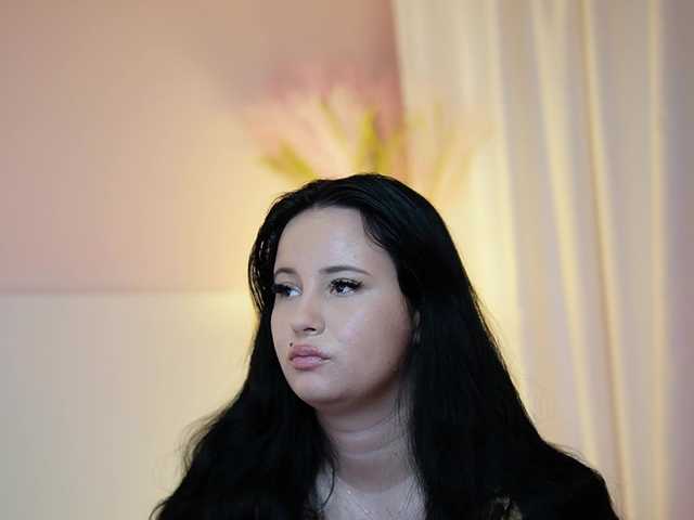 AdelineMoon live cam on BongaCams
