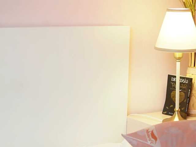 AdelineMoon live cam on BongaCams