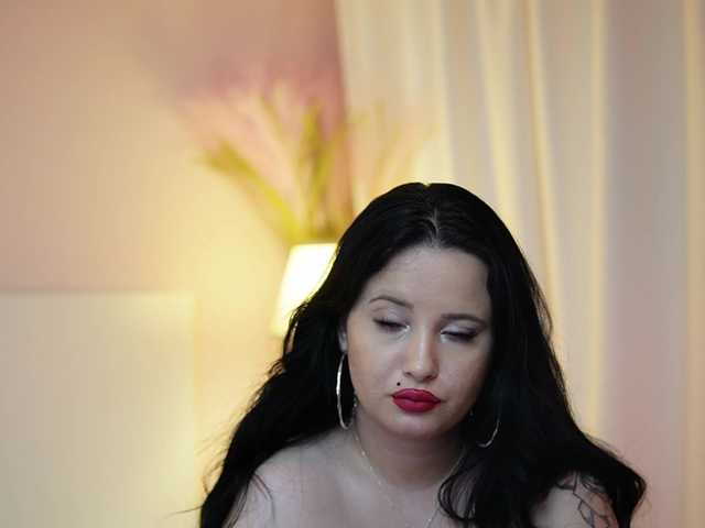 AdelineMoon live cam on BongaCams