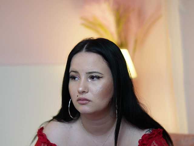 AdelineMoon live cam on UnifiedCams