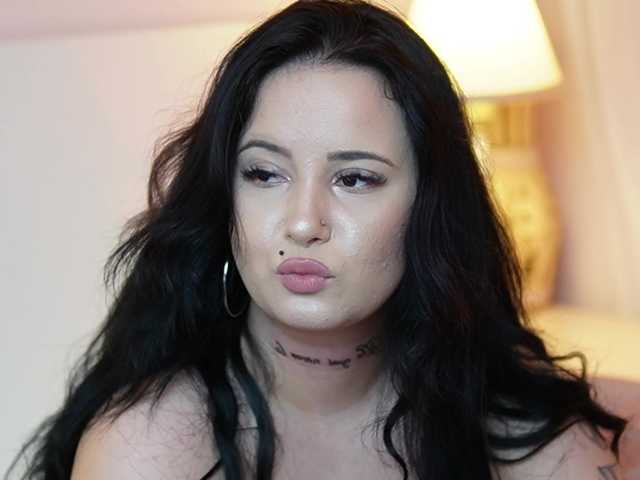 AdelineMoon live cam on BongaCams