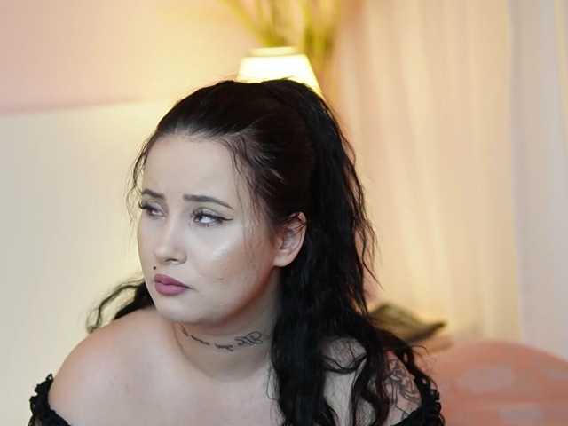 AdelineMoon live cam on BongaCams