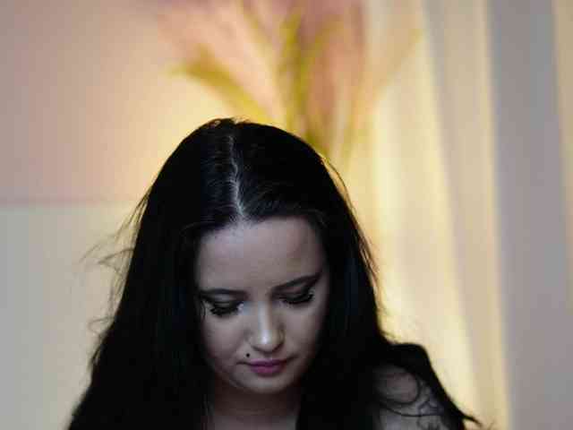 AdelineMoon webcam