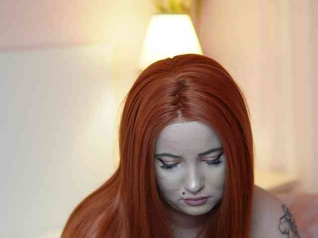AdelineMoon webcam