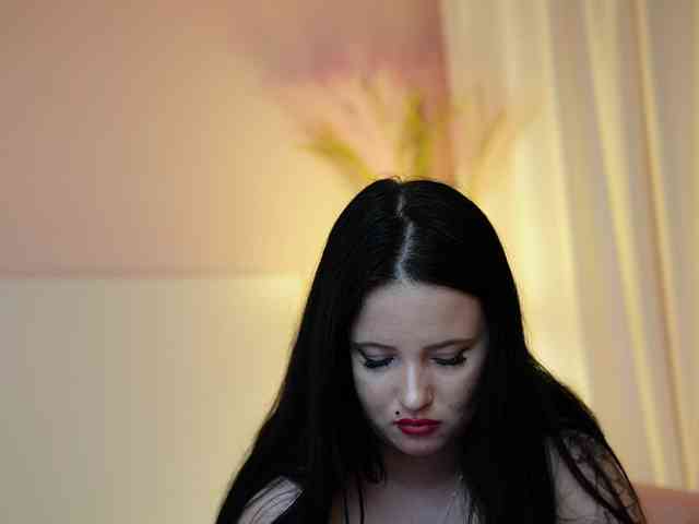 AdelineMoon webcam