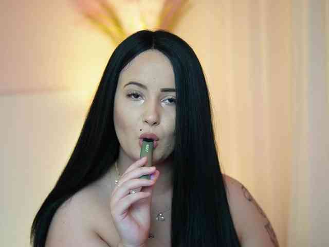 AdelineMoon webcam
