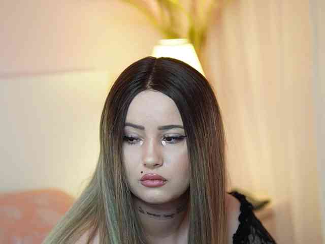 AdelineMoon webcam