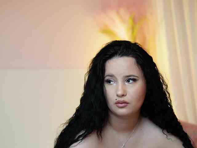 AdelineMoon webcam