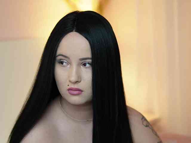 AdelineMoon webcam