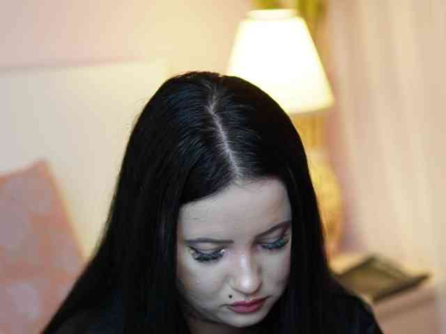 AdelineMoon webcam