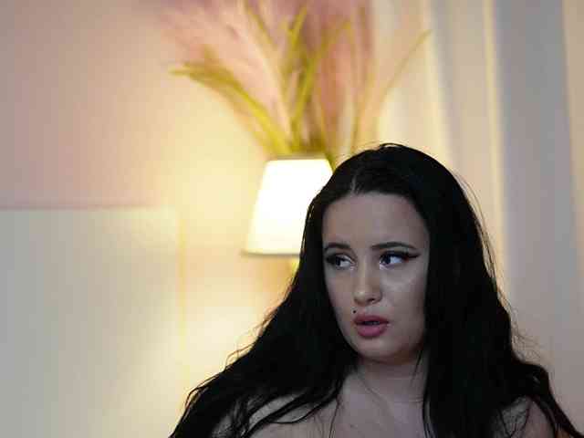 AdelineMoon webcam