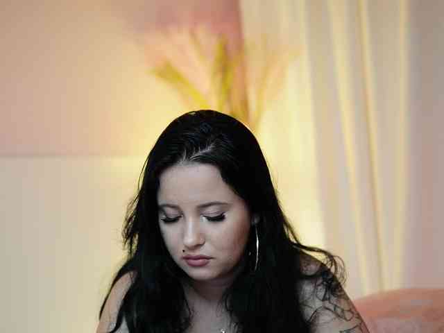 AdelineMoon webcam