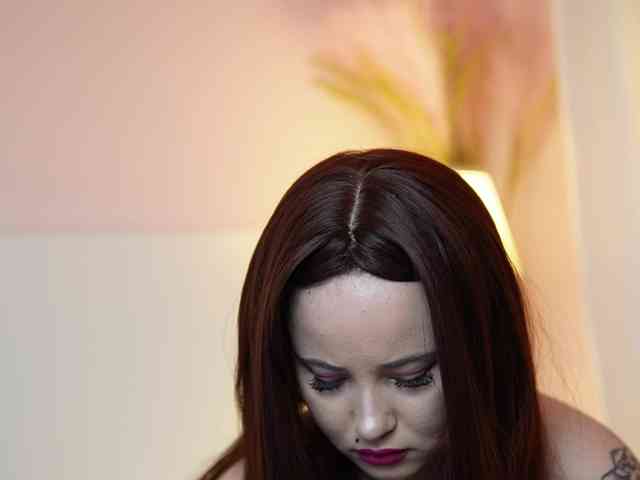 AdelineMoon webcam