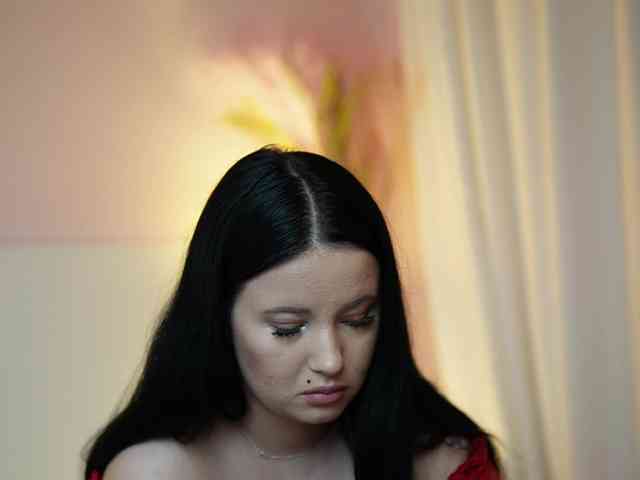 AdelineMoon webcam