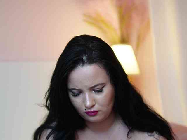 AdelineMoon webcam
