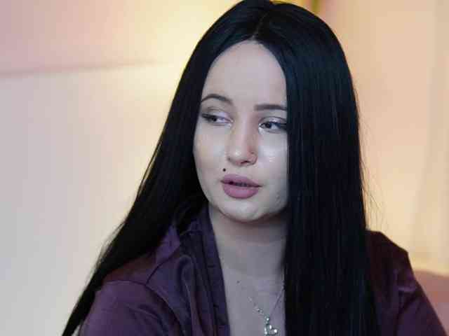 AdelineMoon webcam