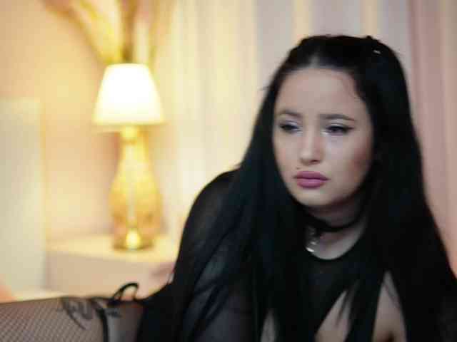 AdelineMoon webcam