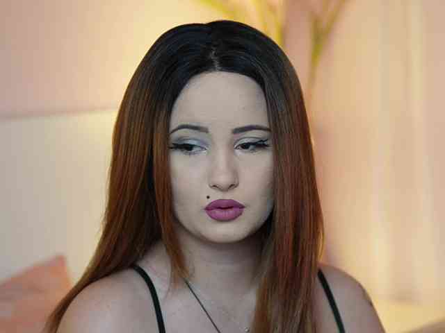AdelineMoon webcam