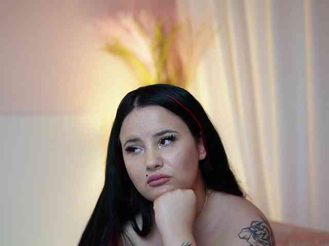 AdelineMoon webcam