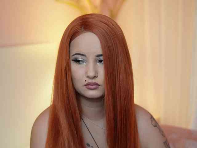 AdelineMoon webcam