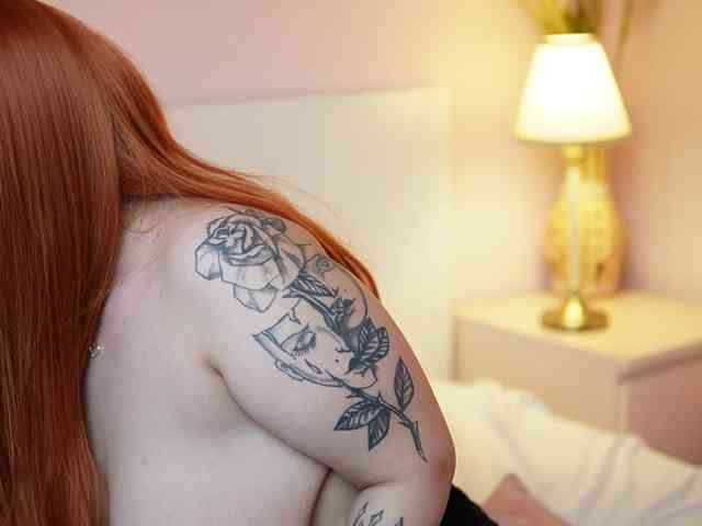 AdelineMoon webcam