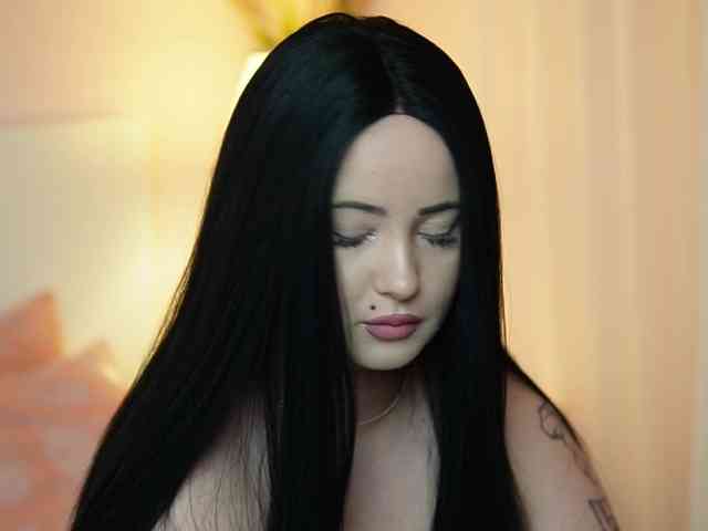 AdelineMoon webcam