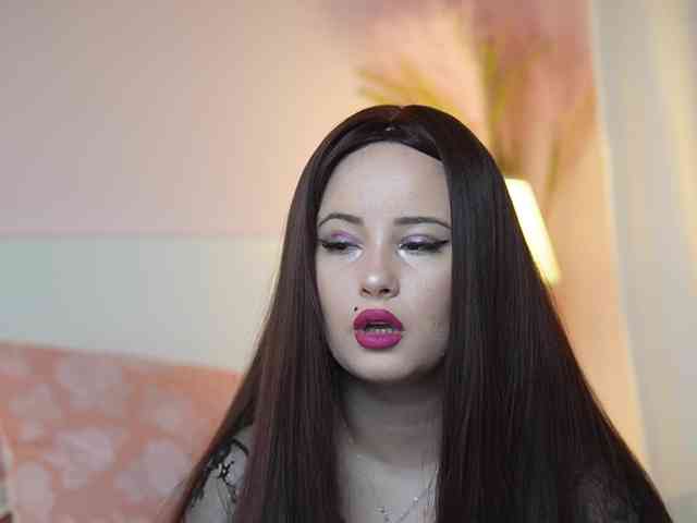 AdelineMoon webcam