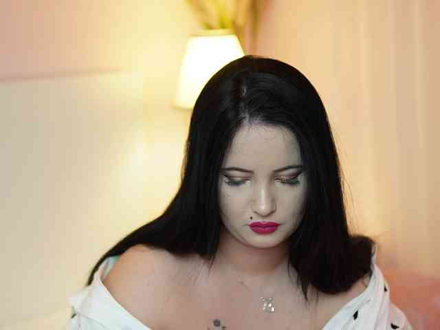 AdelineMoon webcam