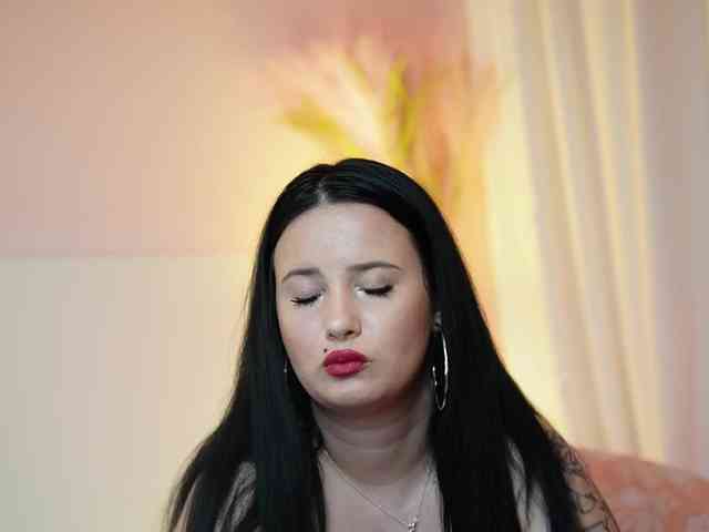 AdelineMoon webcam