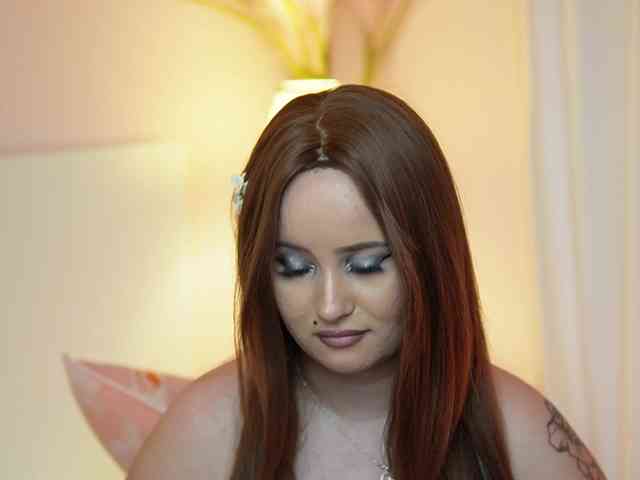 AdelineMoon webcam