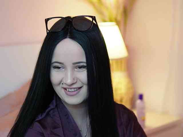 AdelineMoon webcam