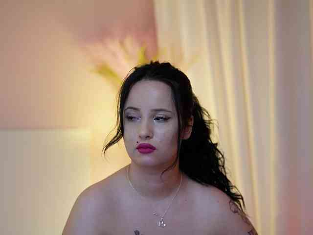 AdelineMoon webcam