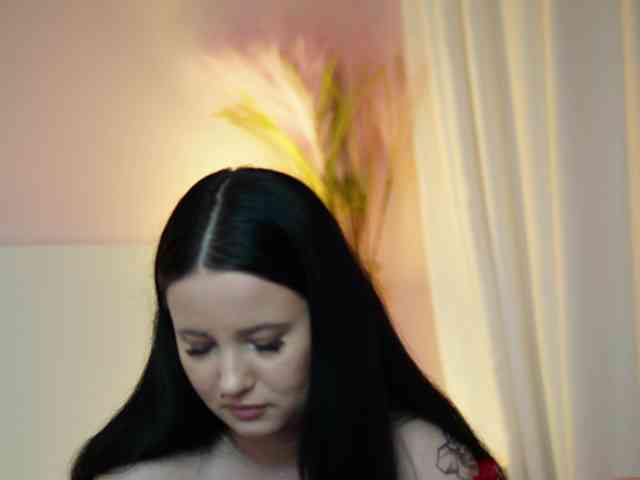 AdelineMoon webcam