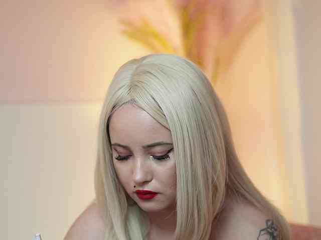 AdelineMoon AdelineMoon