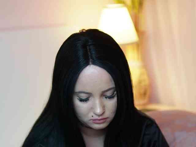 AdelineMoon webcam