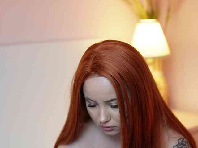 AdelineMoon webcam